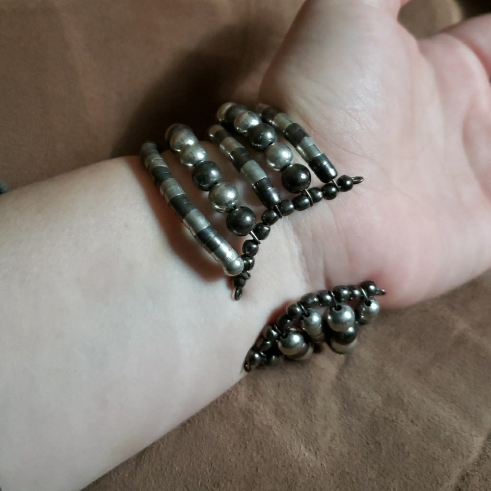 Silver cuff braclet - Picture 2 of 3